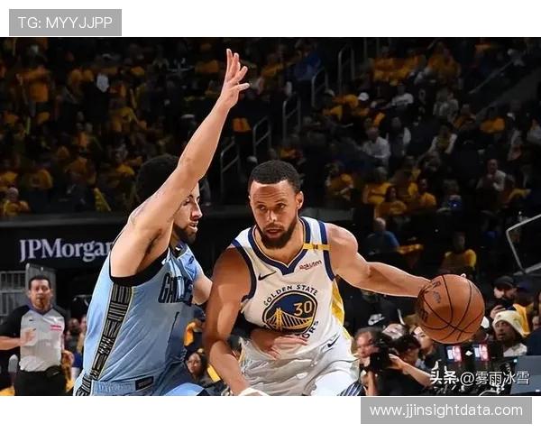 库明加崛起助力勇士锋线轮换深厚库里巴特勒轻松应对灰熊挑战